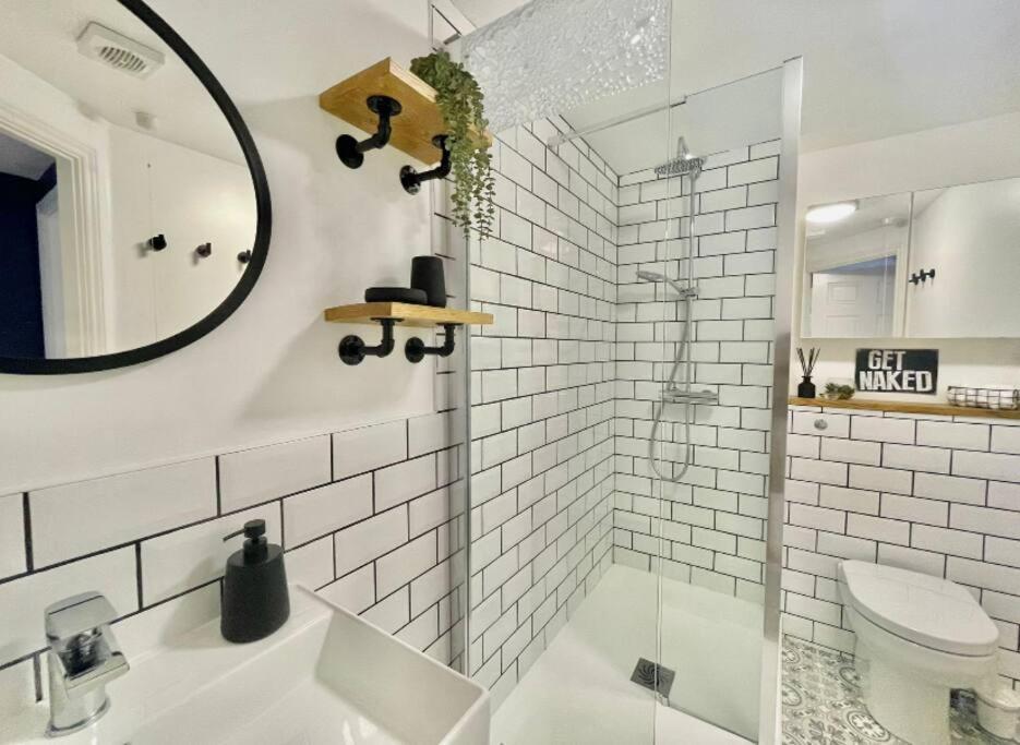 Lovely 2-Bedroom Bristol Apartment. Free Parking. Kültér fotó